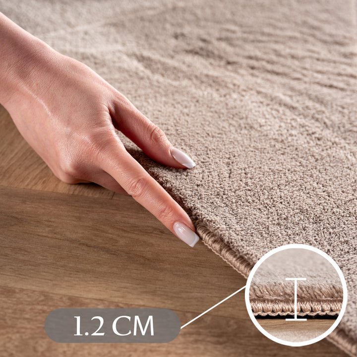 Simpex24 Boho Teppich mit Geometrischem Design, Einfarbig Beige - Creme, Weicher & Pflegeleichter Deko Teppich, Waschbarer Teppich mit 3D-Effekt für Wohnzimmer und Schlafzimmer